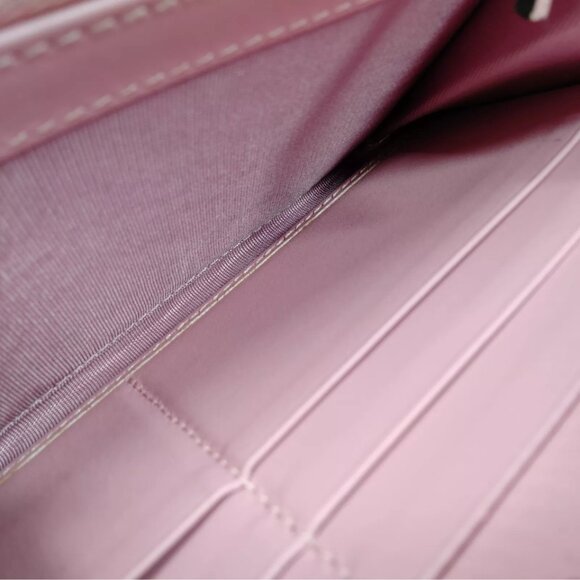 Gucci Supreme Strawberry Long Zip Wallet - Picture 7 of 9